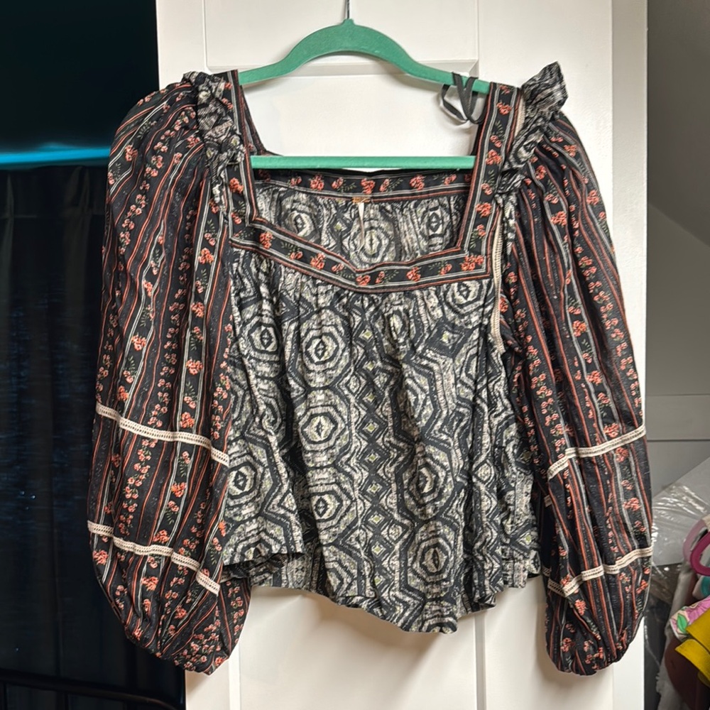 Free People Brown and White Puff Sleeve Blouse
